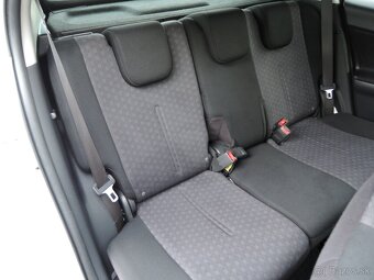 Toyota Urban Cruiser 1,3 Dual VVTi 1.maj. Servis 2010 - 18