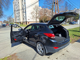 Hyundai ix35 2.0 CRDi VGT Style 4x4- aj na splátky od 74,50e - 18