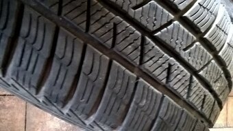 ZIMNÉ 205/60 R16 92H MICHELIN a FULDA cca 7mm UŽ OD 30-€/kus - 18