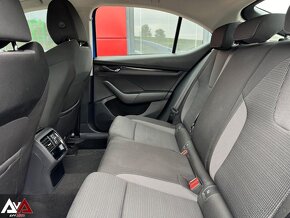 Škoda Octavia 2.0 TDI DSG, F1 radenie, Virtual Cockpit, SR - 18