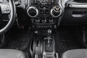 Jeep Wrangler 3.6L V6 VVT Rubicon A/T DPH - 18