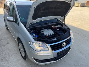 VW TOURAN 1.9TDI 7miestný - 18