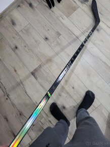 Predám nové hokejky BAUER ,CCM - 18