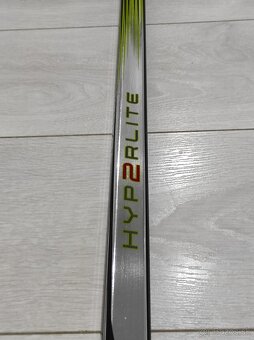 Hokejka Bauer Vapor hyperlite 2 - 18