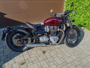 Triumph Bonneville Bobber - 18