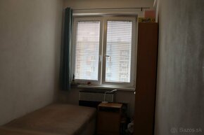  Znížená cena  Na predaj pekný 3 izbový byt v Leviciach - JK - 18