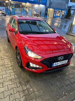 Hyundai i30 combi 1,5i 110k 6M/T Comfort + CP, ročník 2023 - 18