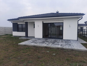 RD typ Bungalow, NOVOSTAVBA, pozemok 500m2, - 18