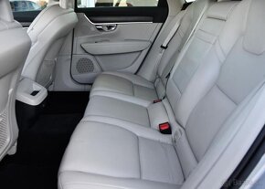 Volvo V90 2.0 D4 AWD CROSS COUNTRY ČR 140 kw - 18