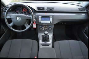 Volkswagen Passat 1.6  Comfortline - 18