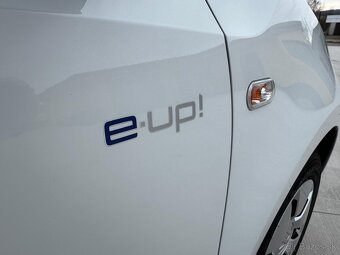 Volkswagen e-UP - 18