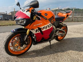 Honda CBR 600RR REPSOL 2014 AKRAPOVIČ - 18