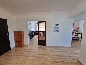 4 izb. byt s loggiou + garáž na Cukrovarskej ul. v Seredi - 18