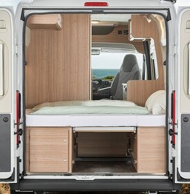 Camper Van CARADO CV601 Automat Novy - 4 osoby - 18