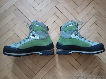 SCARPA goretex turisticke topanky VIBRAM velkost 39,5 a 38 - 18