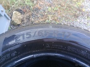 zimné pneumatiky 215/65r17- 2ks Michelin. - 18