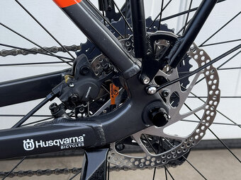 HUSQVARNA GRAN URBAN 4 – SHIMANO – ZÁNOVNÍ - 18