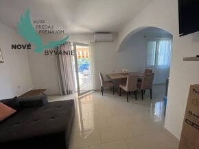 Dom s 3x apartmán s veľkou záhradou, blízko mora v Chorvátsk - 18