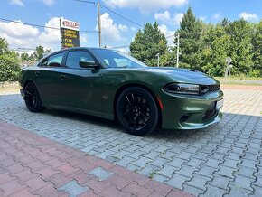 Dodge Charger 6,4 SRT scat pack - 18