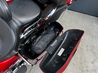 Triumph Rocket III TOURING - 18