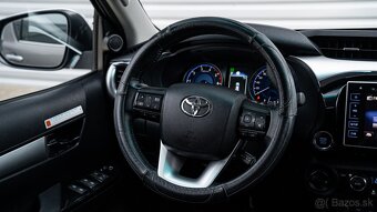 Toyota Hilux DC 2.4 I D-4D Executive A/T, pôvod SR, prvý maj - 18