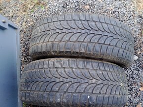 Ponúkam na predaj zimné pneumatiky 225/60r17- 2ks Bridgeston - 18