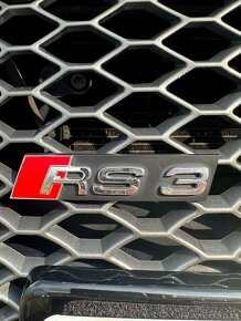 AUDI RS3 8P 2.5 TFSi quattro - 18