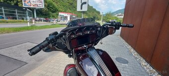 Predám Harley-Davidson CVO Street Glide FLHXSE - 19