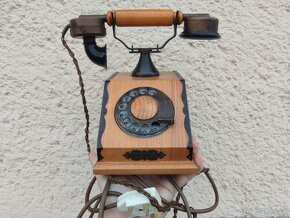 Starý telefon TESLA typ CS20, rok 1980 dekorace, do sbírky - 19