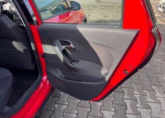 Volkswagen Polo 1.2i 16v, CROSS, 99.000tis km benzín manuál - 19