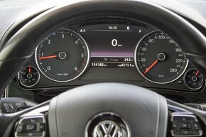 Volkswagen Touareg 3.0 TDI R line - 19