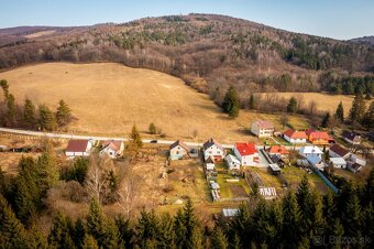 Na predaj krásny domček v meste Medzilaborce časť Vydraň - 19