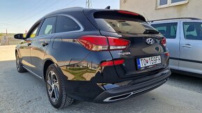 Hyundai i30 CW 1.5i CVVT Family - 19