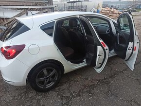 Opel Astra 1.4 Turbo 140k Cosmo - 19