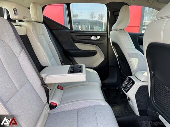 Volvo XC40 D3 A/T Momentum, Pôvodný lak, 75 950km, SR - 19