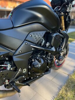 Kawasaki Z 750 R Black Edition - 19