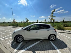 Predám Peugeot 208 1.2 PureTech (Štýl), 2017 - 19