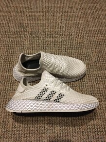 20x Dámské sportovní tenisky Adidas Deerupt Runner - 19