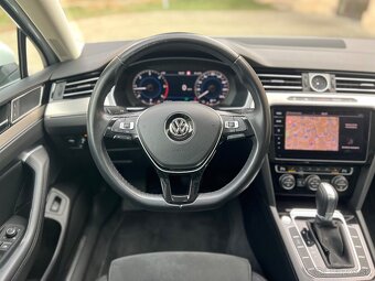 VOLKSWAGEN PASSAT HIGHLINE 2.0 TDI VARIANT - 19