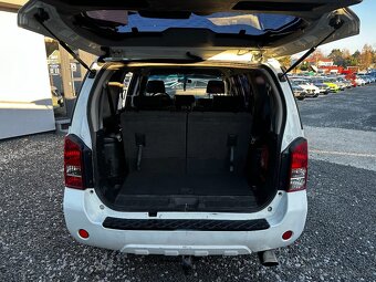 Nissan Pathfinder 2.5 dCi SE - 19