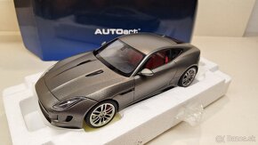 1:18 JAGUAR F-TYPE R - 19