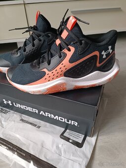 Under Armour Tenisky - 19