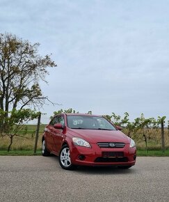 Kia Ceed 1.6 CRDi 66KW/90PS R.V.10/2010 - 19