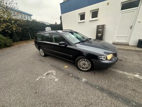 Volvo V70 2,4 D5 120KW - 19