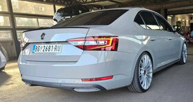 SKODA SUPERB 3 spoiler kridlo lipko na kufor - 19