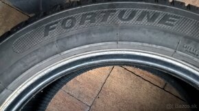 ZIMNÉ 215/55 R16 M+S  4 ks NOKIAN  a 2 ks FORTUNE cca 6-7 mm - 19