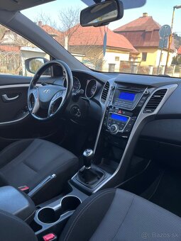 Hyundai i30 1.6 diesel 81kw 2015, nová stk - 19