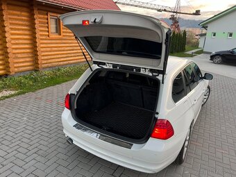 Predám BMW 320d Touring xDrive - 19