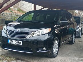 TOYOTA SIENNA XLE AWD LPG 2015 NOVÝ MODEL 7 míst - 19