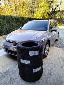 Volkswagen golf8 variant 1.5 TGI  cng + benzin  kupeny v SR - 19